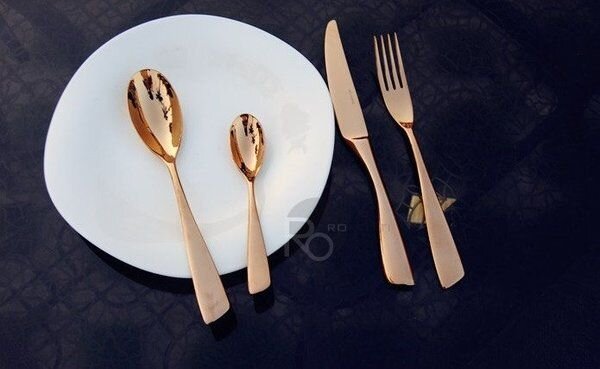Esthetic cutlery by Romatti