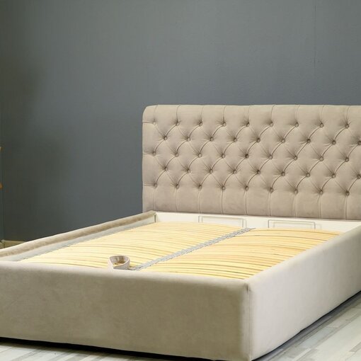 CHESTERFIELD BIEGE Bed by Romatti